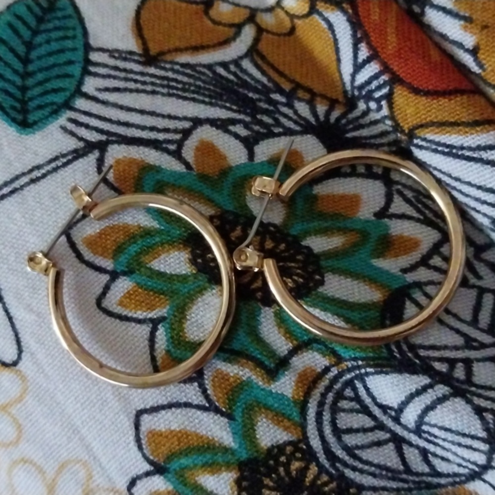 Hoop earrings 3 for 10$